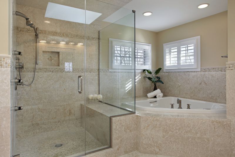 Glass Enclosed Bathtubs